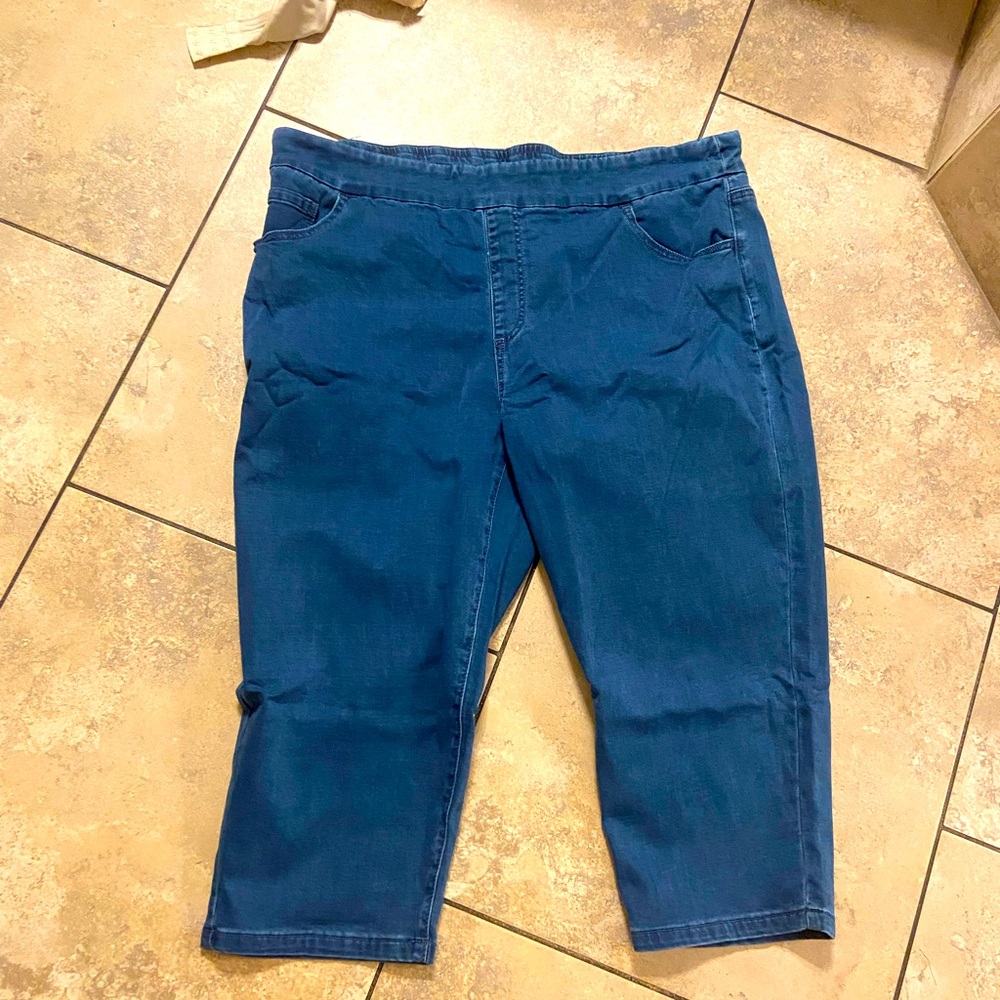 Draper & Damon's Dream jean capri light wash 16p